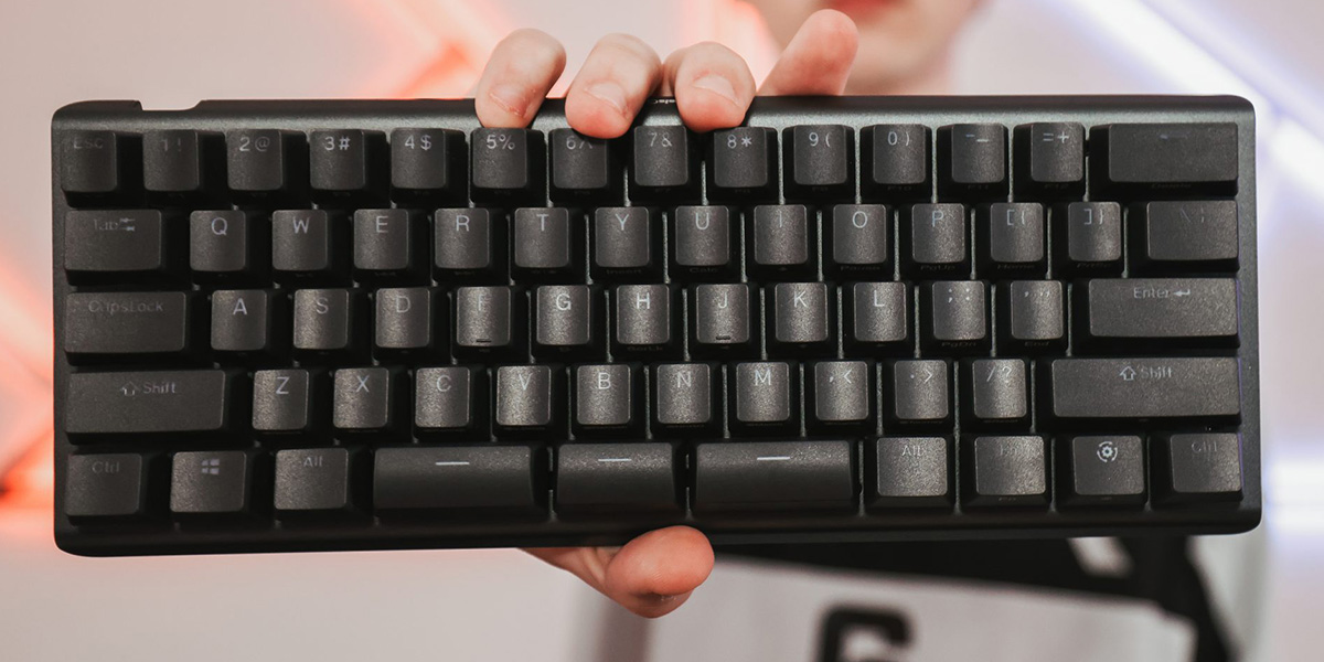 Kinesis Gaming Keyboard KB950-REDほぼ未使用品-